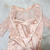 社交ダンス 衣装 ドレス ワンピース ピンク系 光沢 花 レース ラインストーン 華やか かわいい 上品 綺麗 ダンス衣装 イベント ステージ パーティー ダンスパーティー 明るい