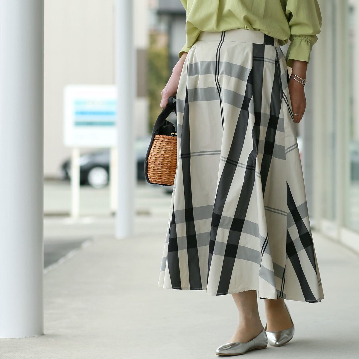 【営業日15:00迄のご注文は当日発送可能】TOLNERA (トルネラ) タフタチェック エラスティックウエスト フレアスカート