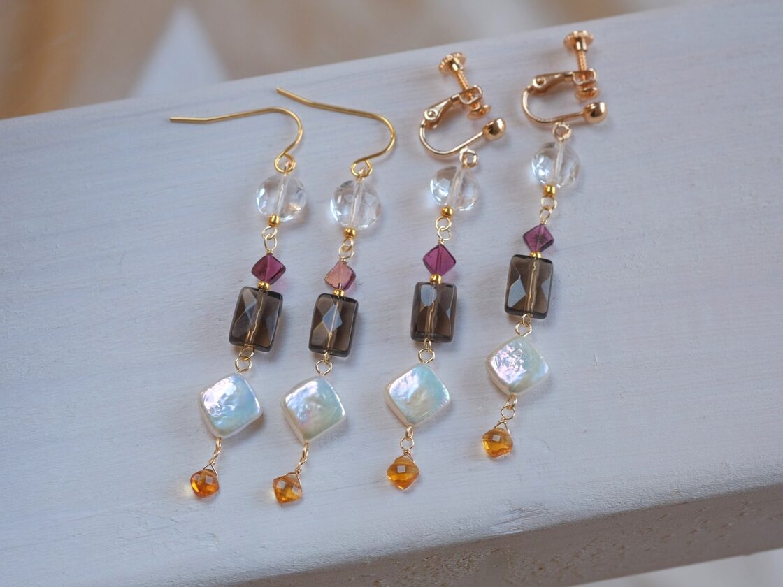 Sólarlagsferð earring：スモーキークォーツ×ガーネット×シトリン×淡水 