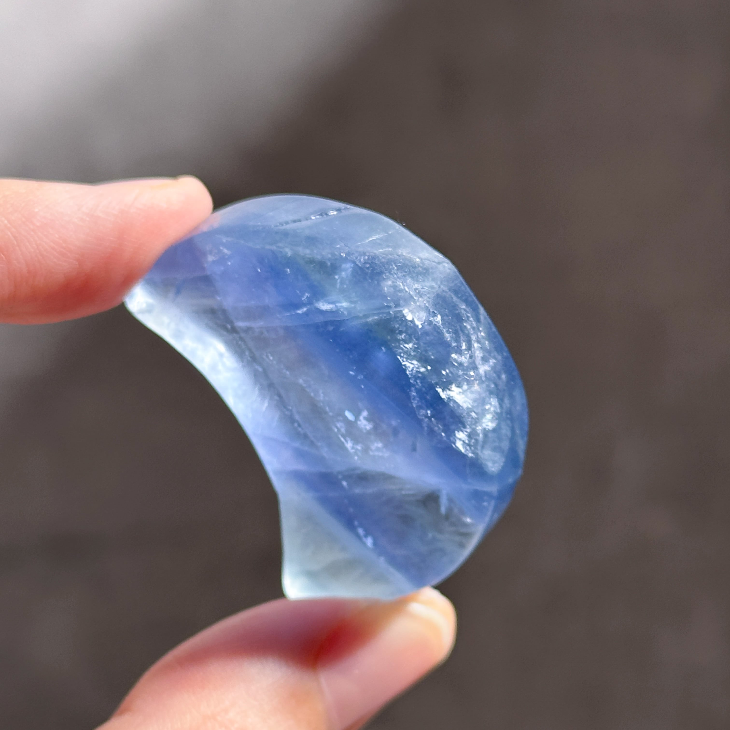 ブルーフローライト 三日月21◇ Fluorite ◇天然石・鉱物
