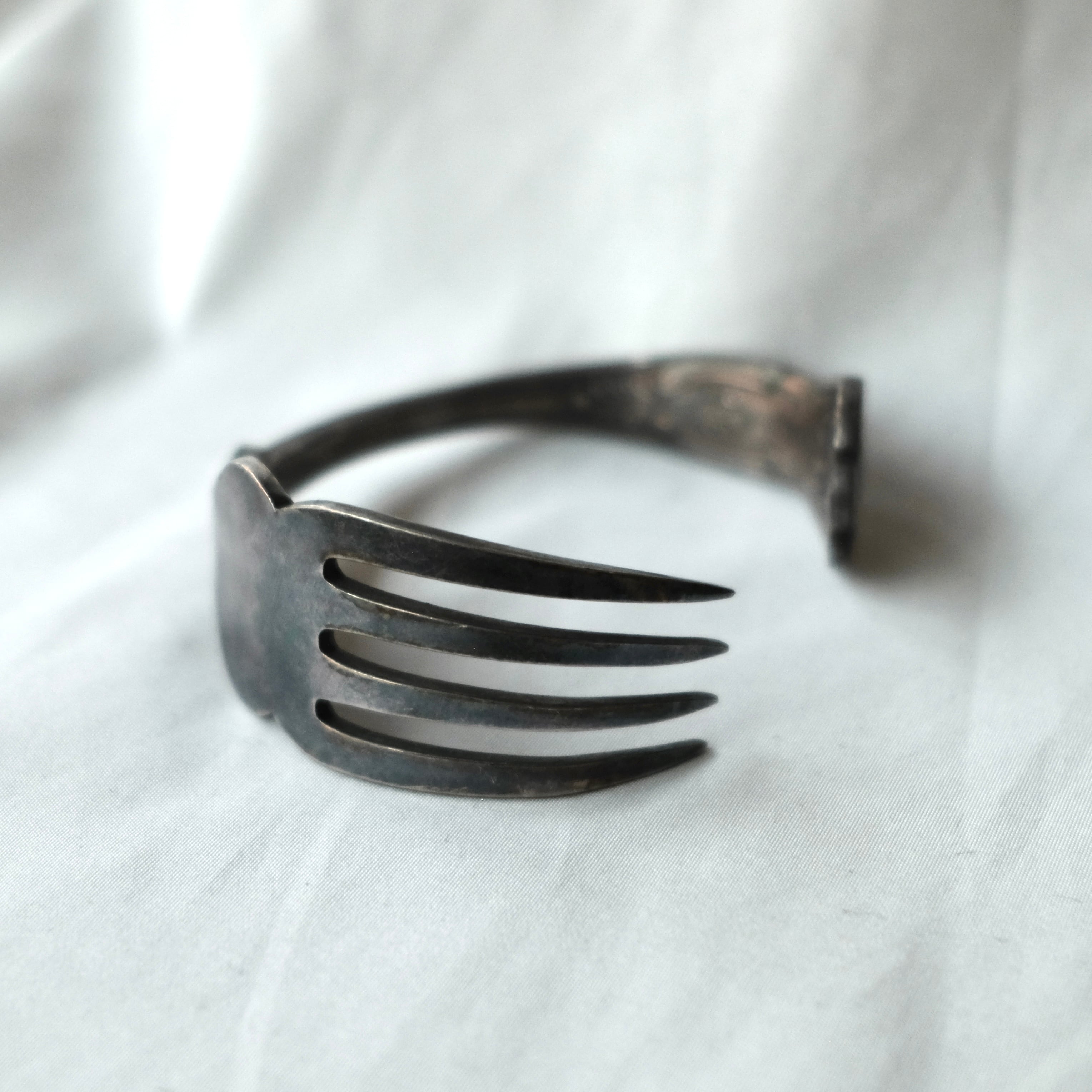 アクセサリー Tiffany&Co. Antique Cutlery Silver Bangl TIFFANY&CO. FORK BANGLE | safarionline