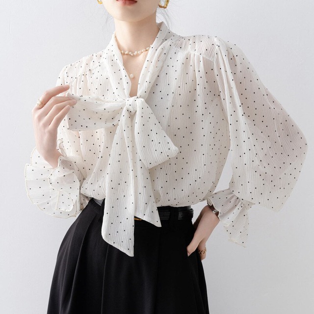 Dot chiffon bowtie blouse　B4234