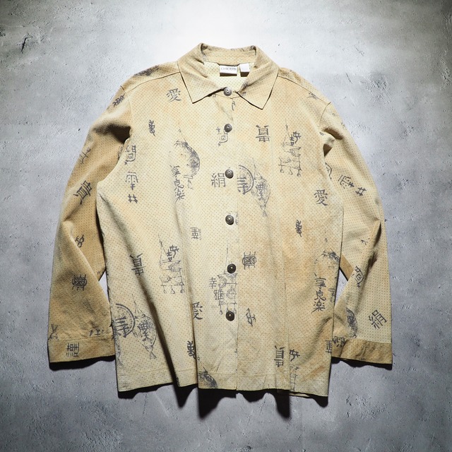 1990s ” CHICO'S ” ” Kanji ” printed vintage suède leather shirt