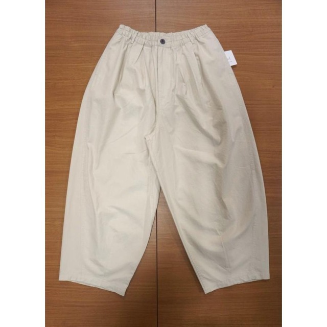 YARRA（ヤラ）ボリュームテーパードパンツ　YR-1615-242