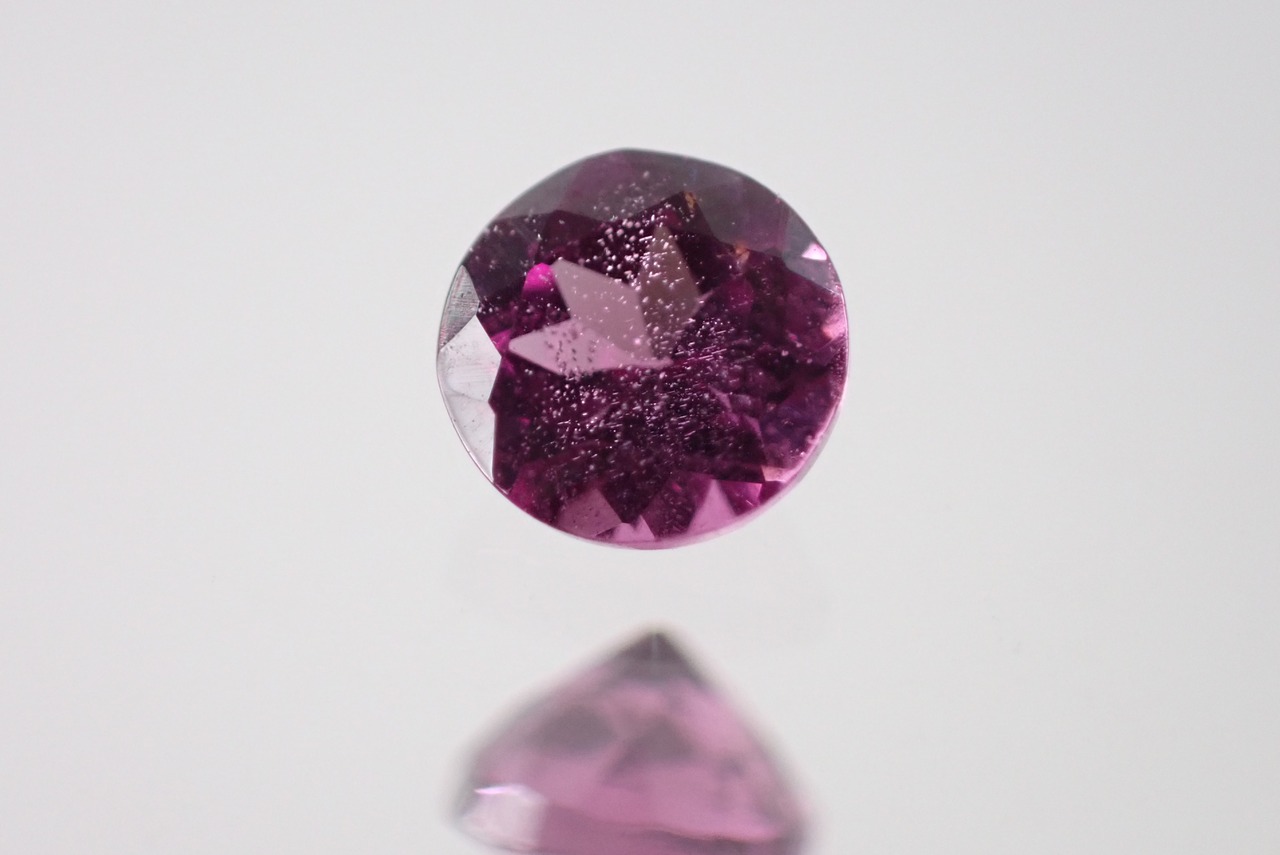 ロードライトガーネット　0.24ct　[C7‐530]