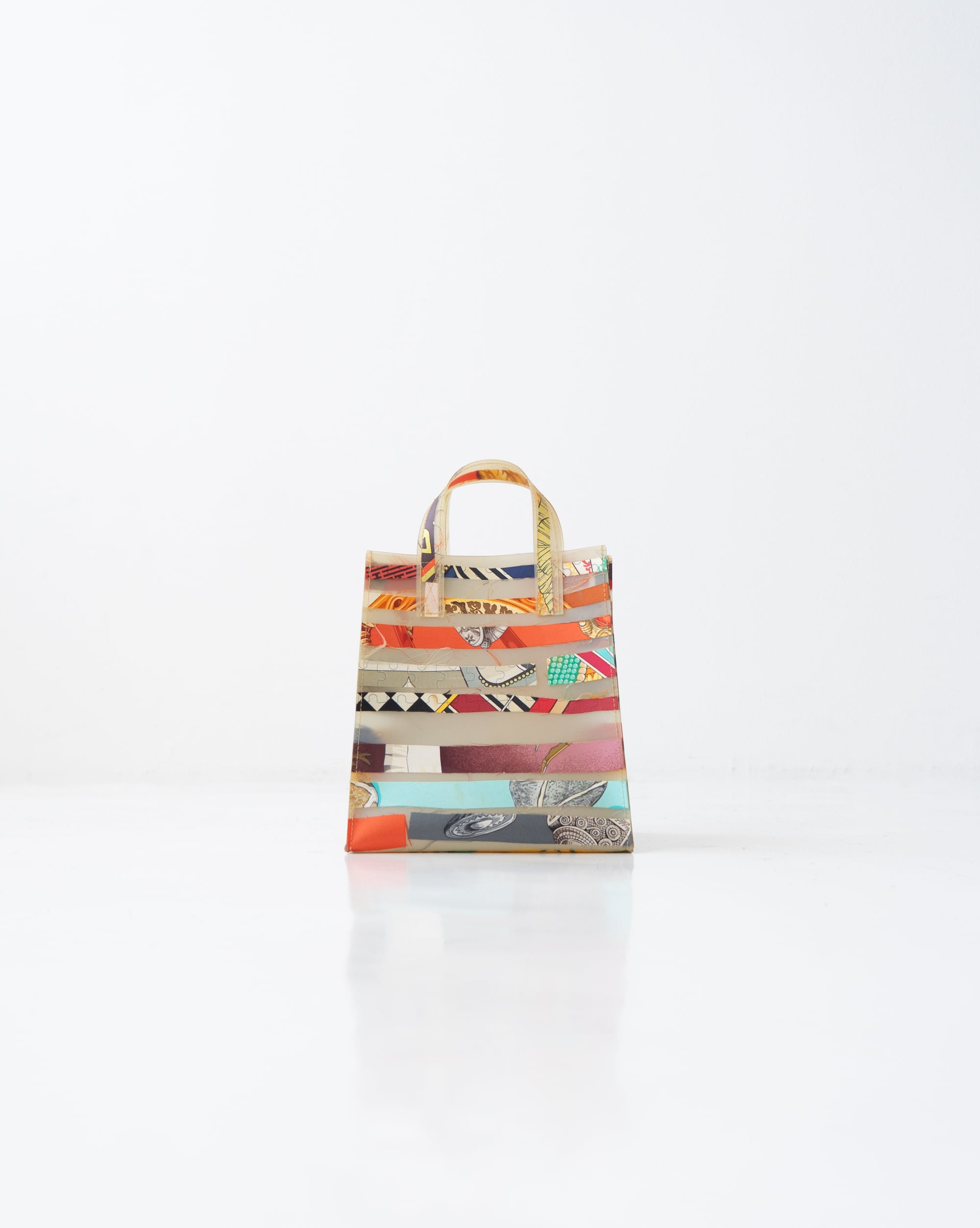 Hermès〉 Rubber hand tote bag ルーブル美術館限定 | Re Hermès〉 Rubber hand tote bag ルーブル美術館限定 | Re