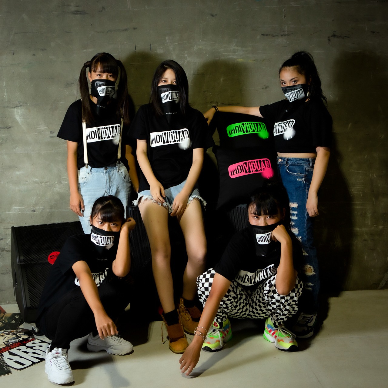 Stencil Tee Black & White