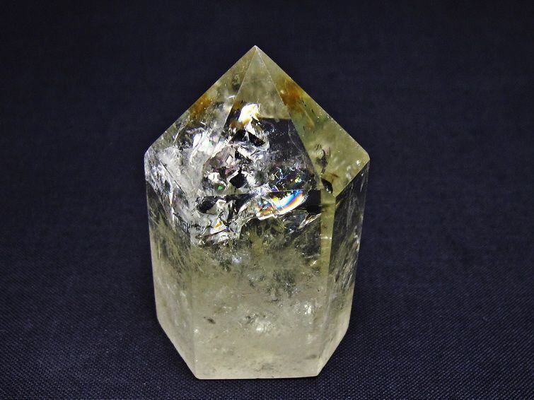 高品質シトリンポイント　黄水晶　ピラミッド入り　虹入り　高透明　ブラジル産 高品質シトリンポイント 黄水晶 ピラミッド入り 虹入り 高透明