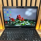 \ 公式ショップ限定価格❣️/ 準美品《最新モデル》LIFEBOOK U7311/HX 第11世代 メモリ8GB SSD256GB フルHD ノートパソコン 安心サポート&3ヶ月保証付き
