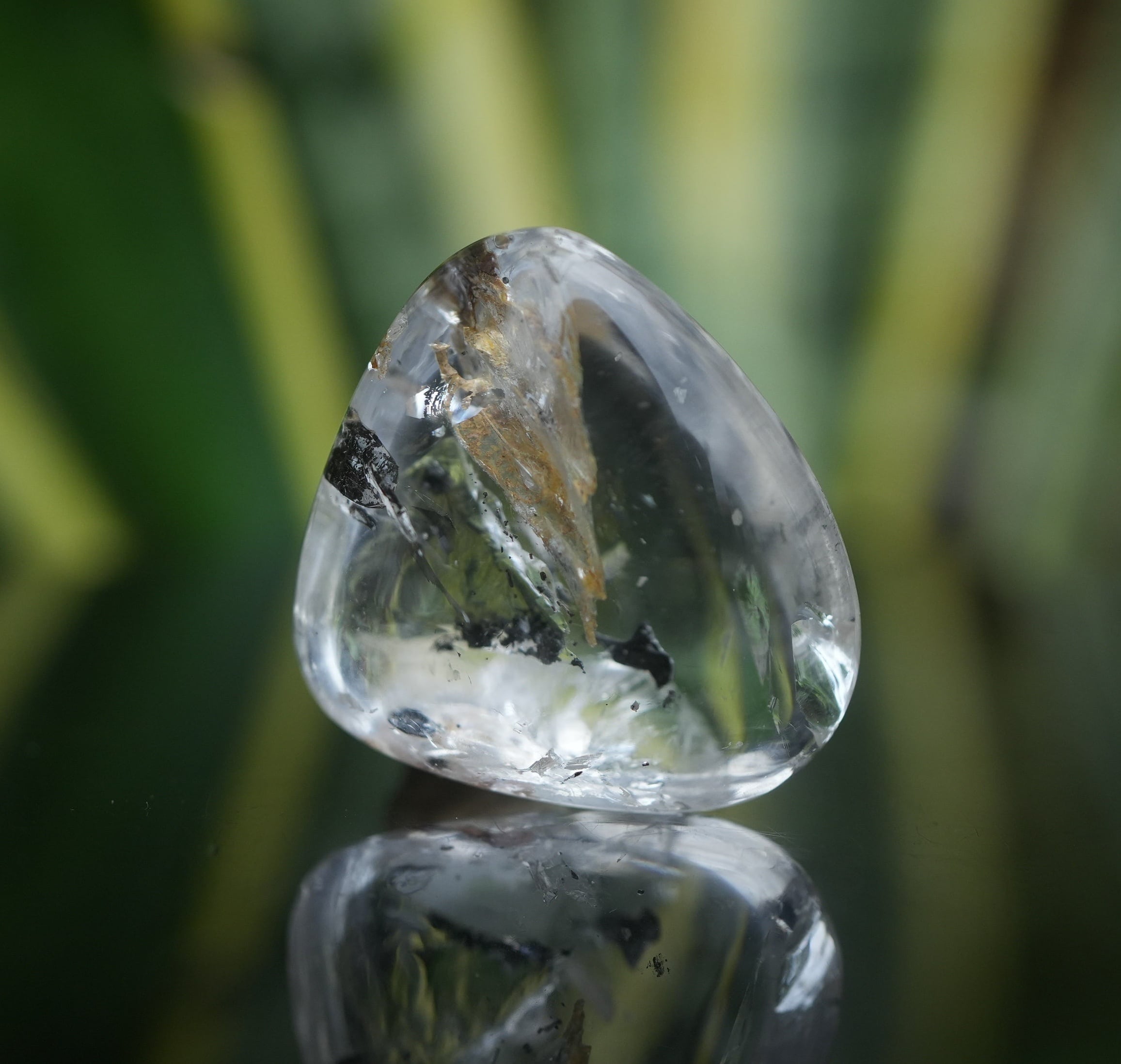 マラカイトと水晶たん！綺麗！すっごいズンとくる！ 希少・高品質] ペルー産アズロマラカイト丸玉/スフィア（直径