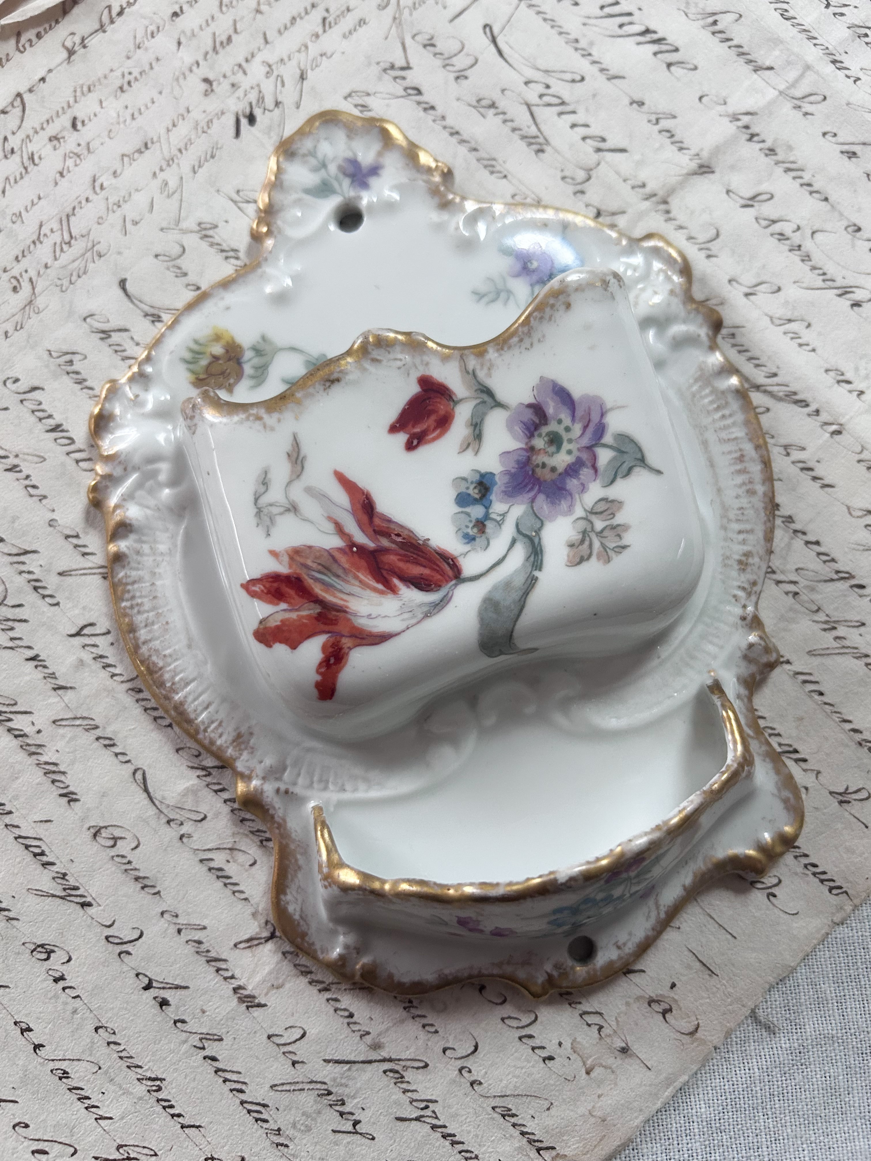 フランスアンティーク】ハンドペイントの花々が美しい聖水盤 | ｱﾝﾃｨｰｸ