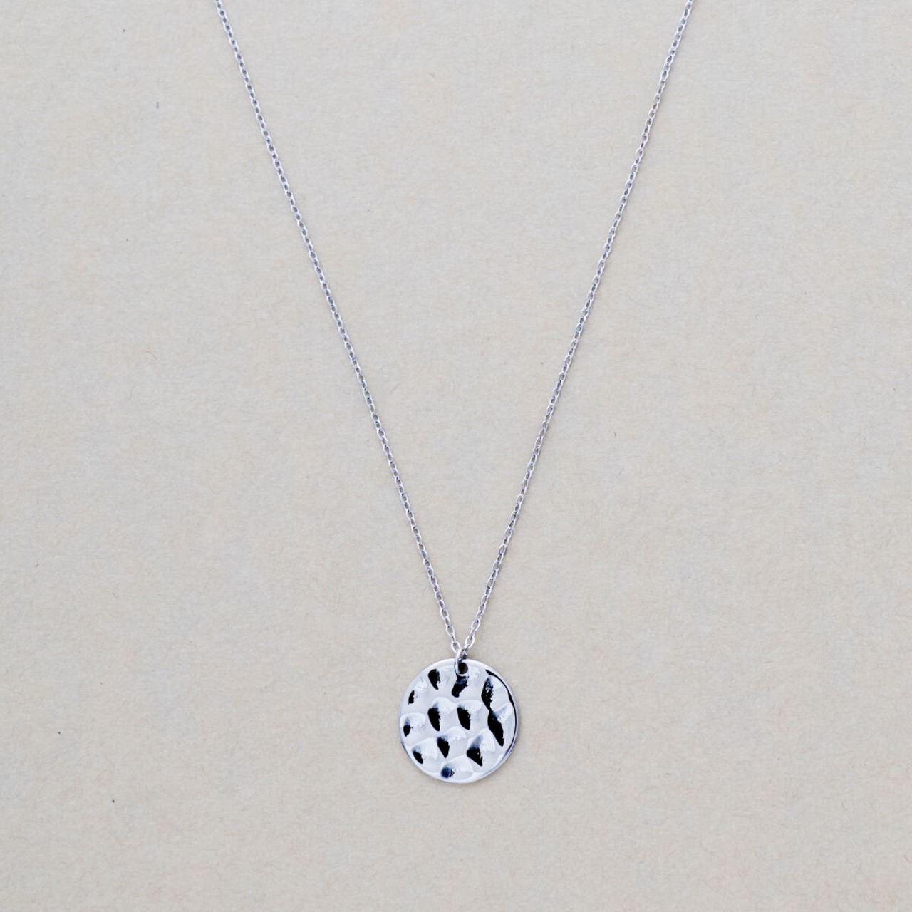 TEXTURE COIN NECKLACE (M)