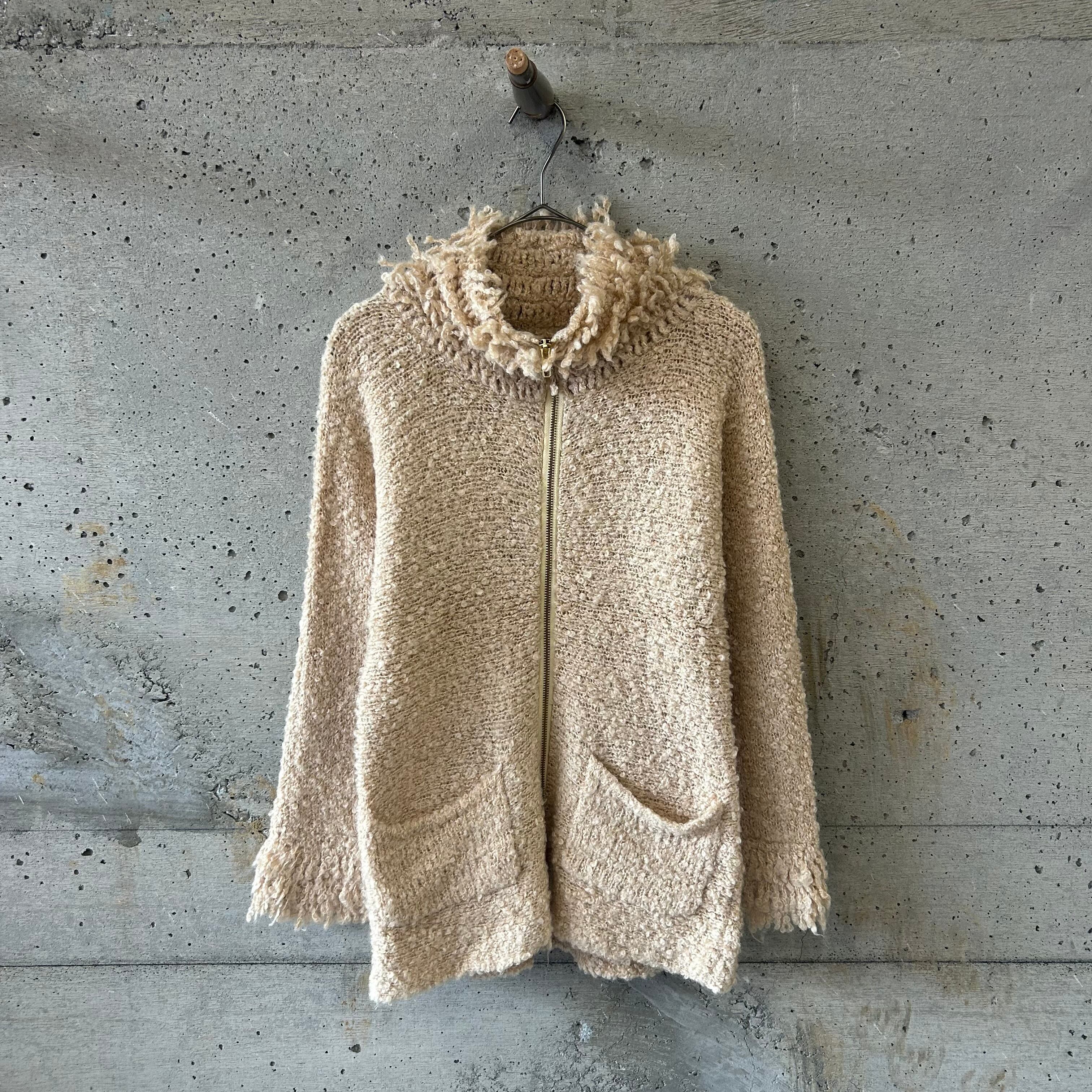 Volume collar and sleeve knit cardigan