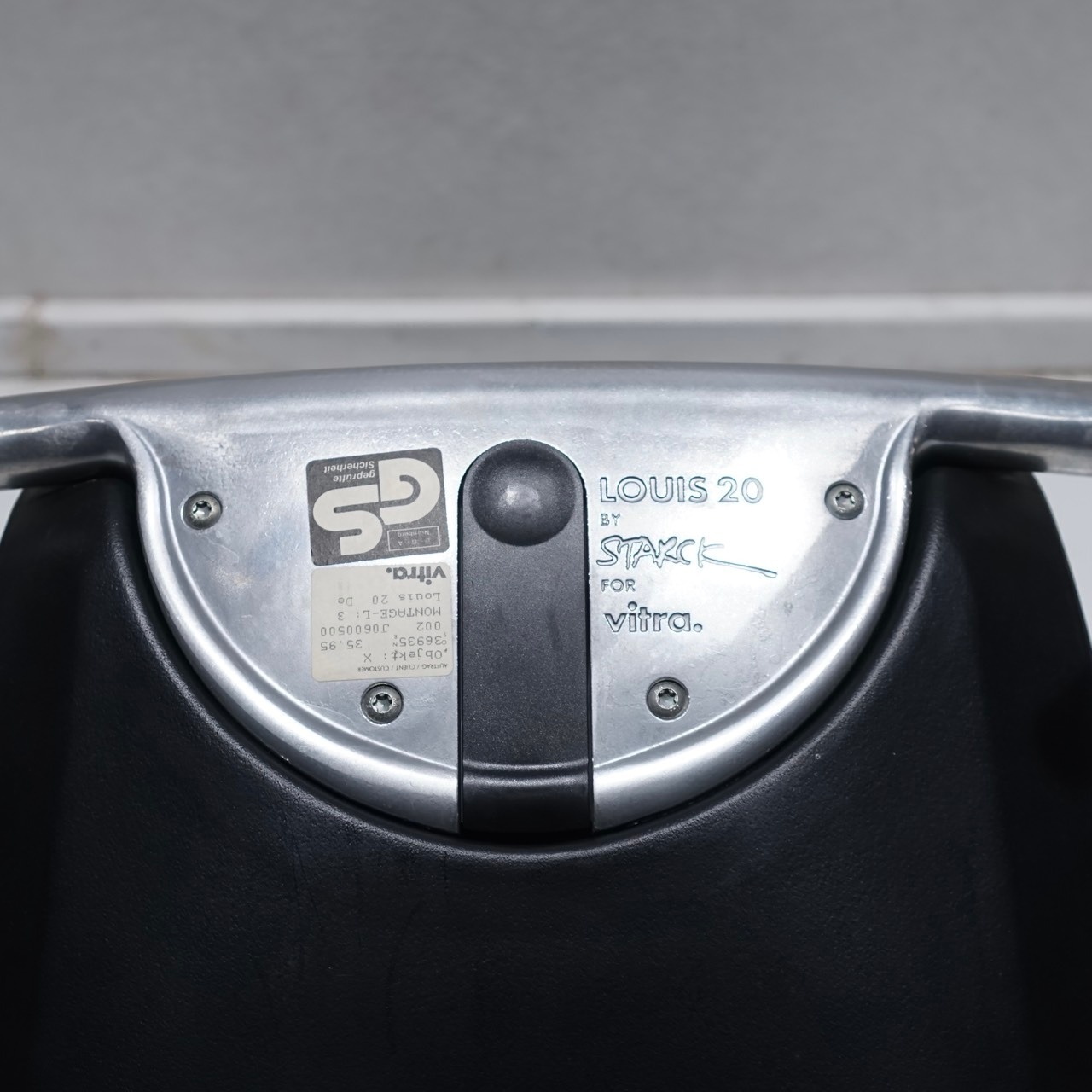 Vitra ヴィトラ Louis 20 ルイ20 ダイニングチェア アームレス チェア 椅子 ブラック デザイナーズ家具 モダン ミニマル ミッドセンチュリー