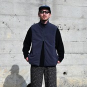 THE DAY(ザデイ)WIND ZONE FLEECE VESTスタイル