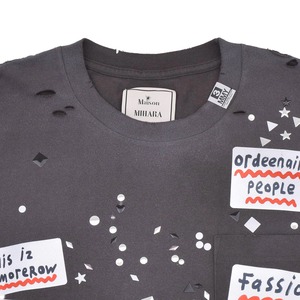 【Maison MIHARA YASUHIRO】EMBELLISHED STICKER TEE