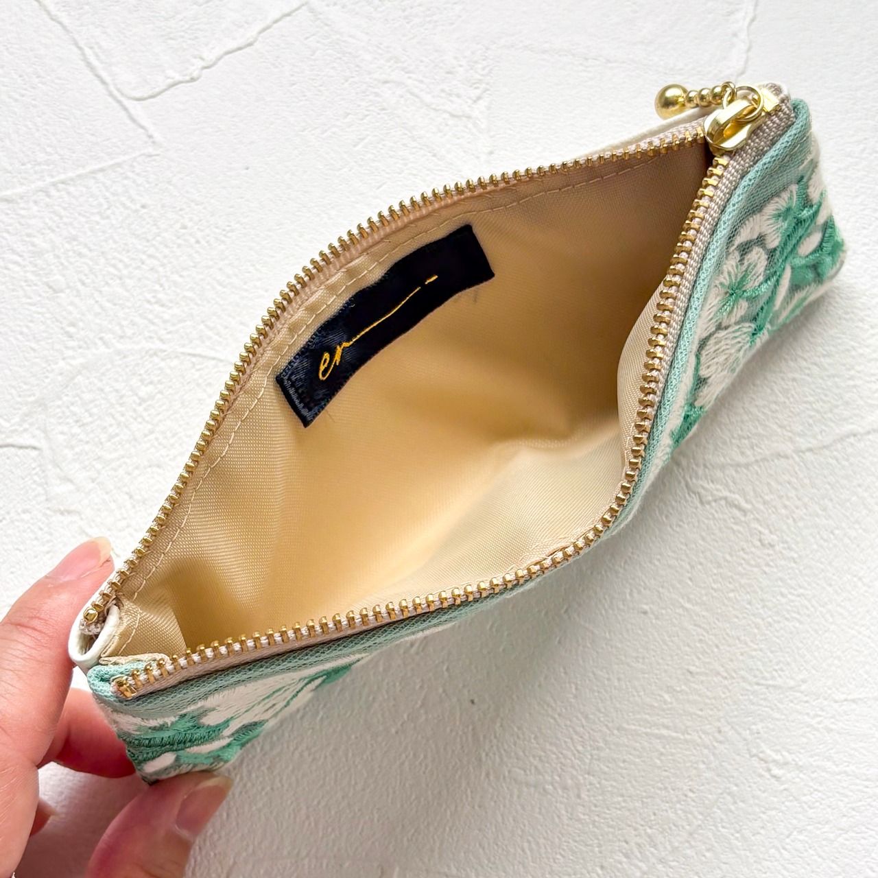 大人のためのインド刺繍リボン　スリムポーチ｜メガネポーチ / ペンケース｜CORAL