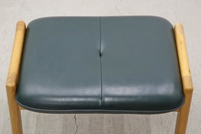 沼津店】浜本工芸 本革 オーク材 オットマン スツール レザー モダン