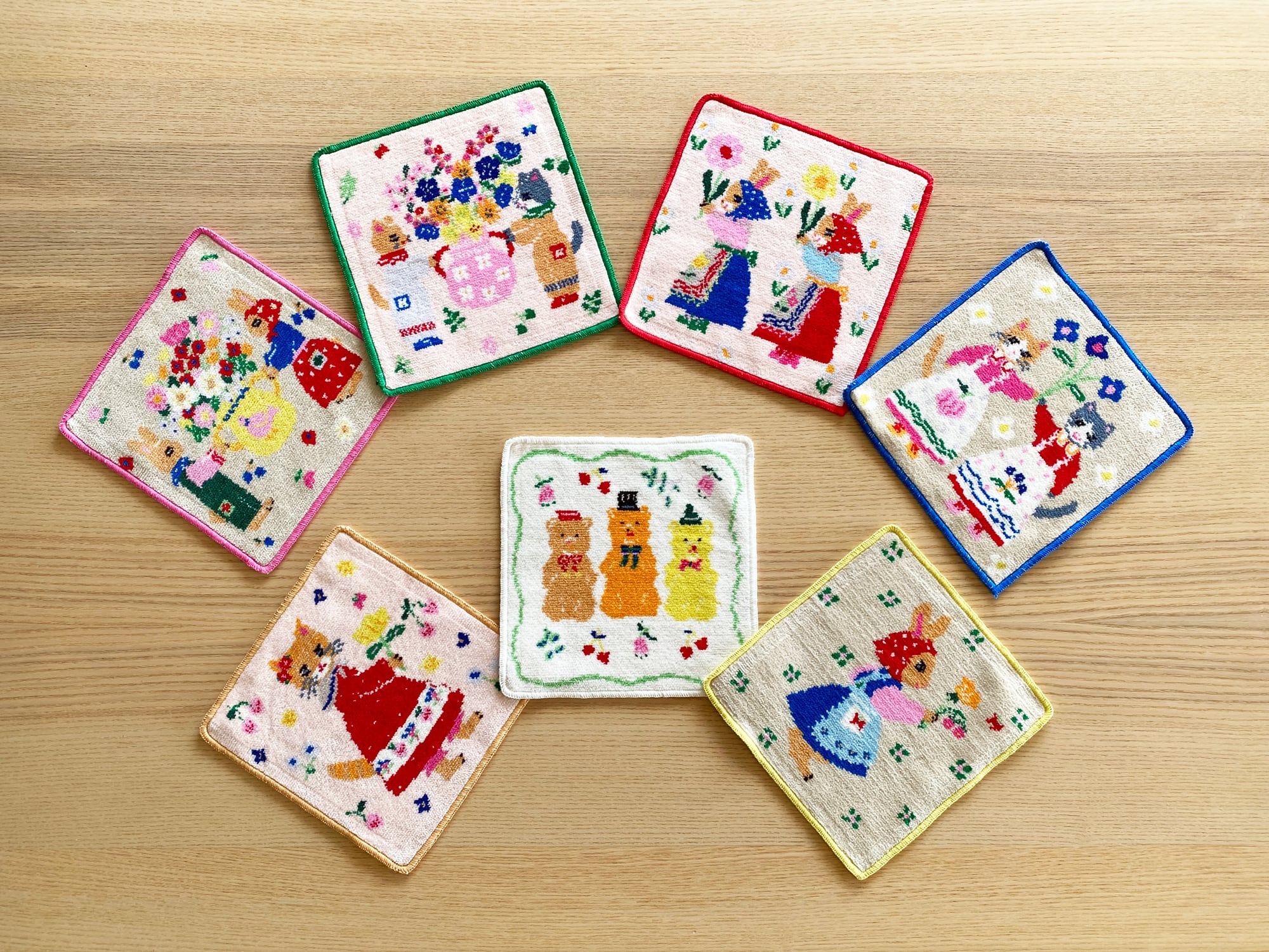 ⭐︎星いっぱいのハンドメイドブランケット⭐︎136×136 Aiko Fukawa】布川愛子 CHENILLE HANDKERCHIEF お花を掲げるうさぎたち