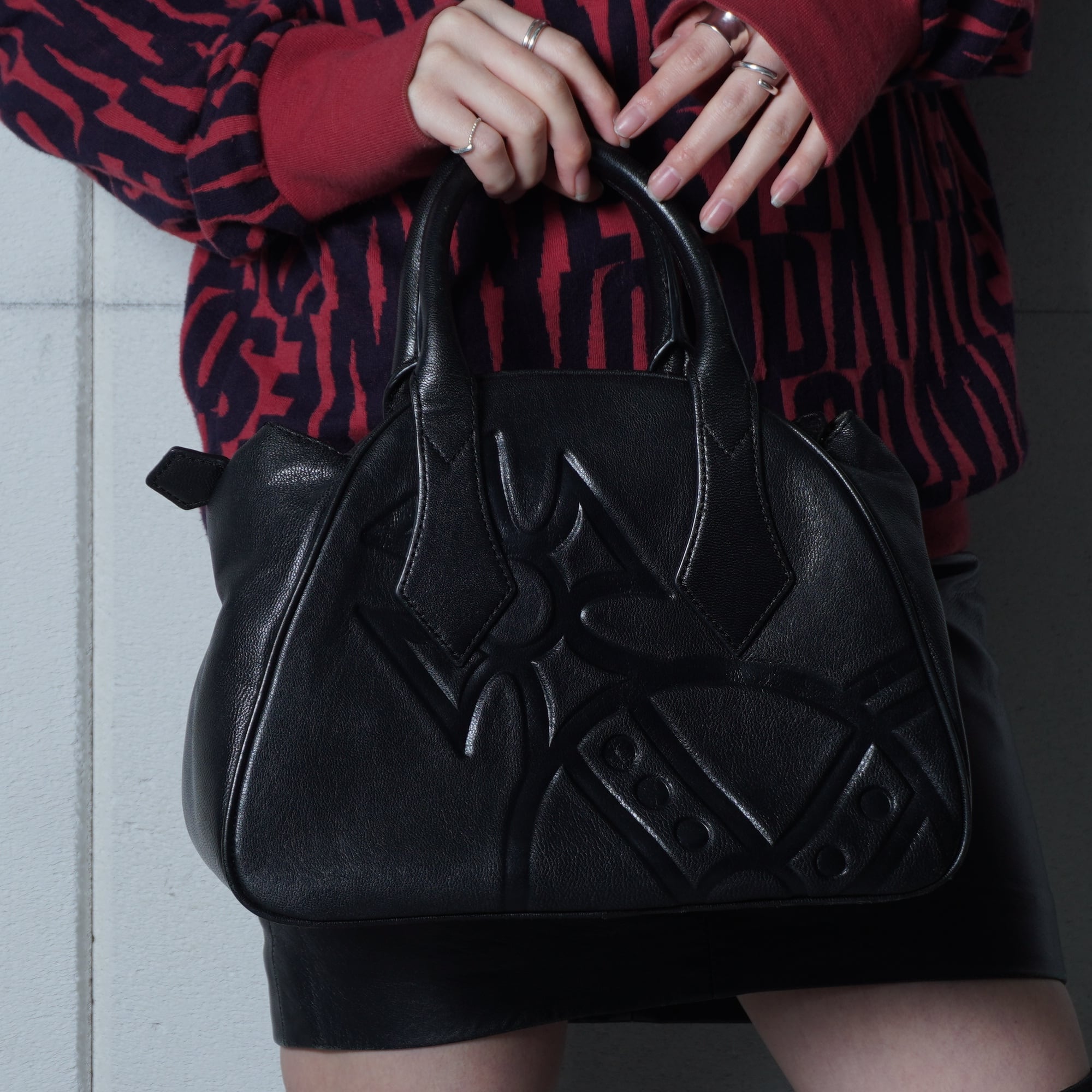 美品✨Vivienne Westwood ボストンバッグ オーブロゴ レザー Vivienne Westwood】ヴィヴィアンウエストウッド”オーブロゴ”オール