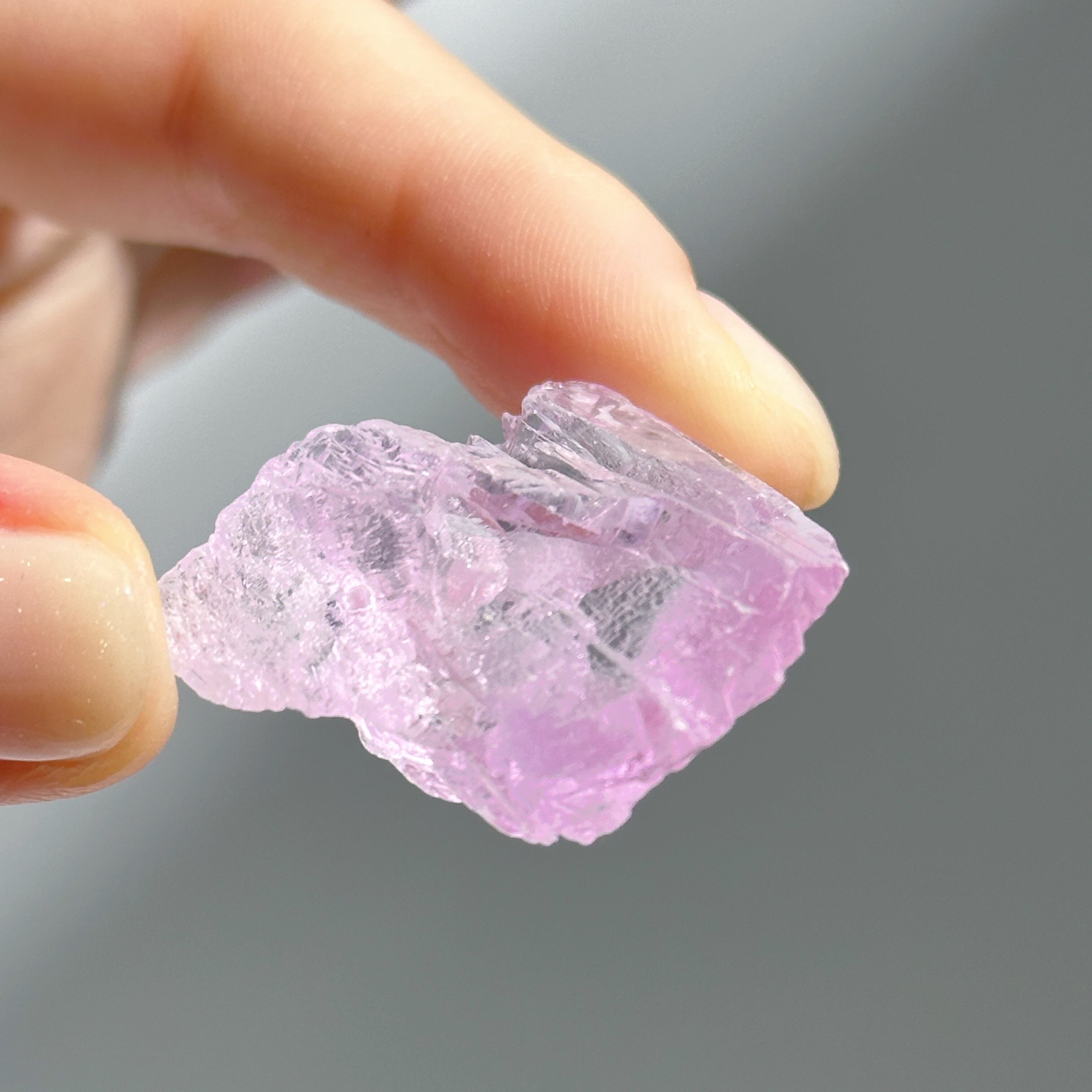 ハイクォリティ】クンツァイト 原石41◇ Kunzite ◇天然石・鉱物