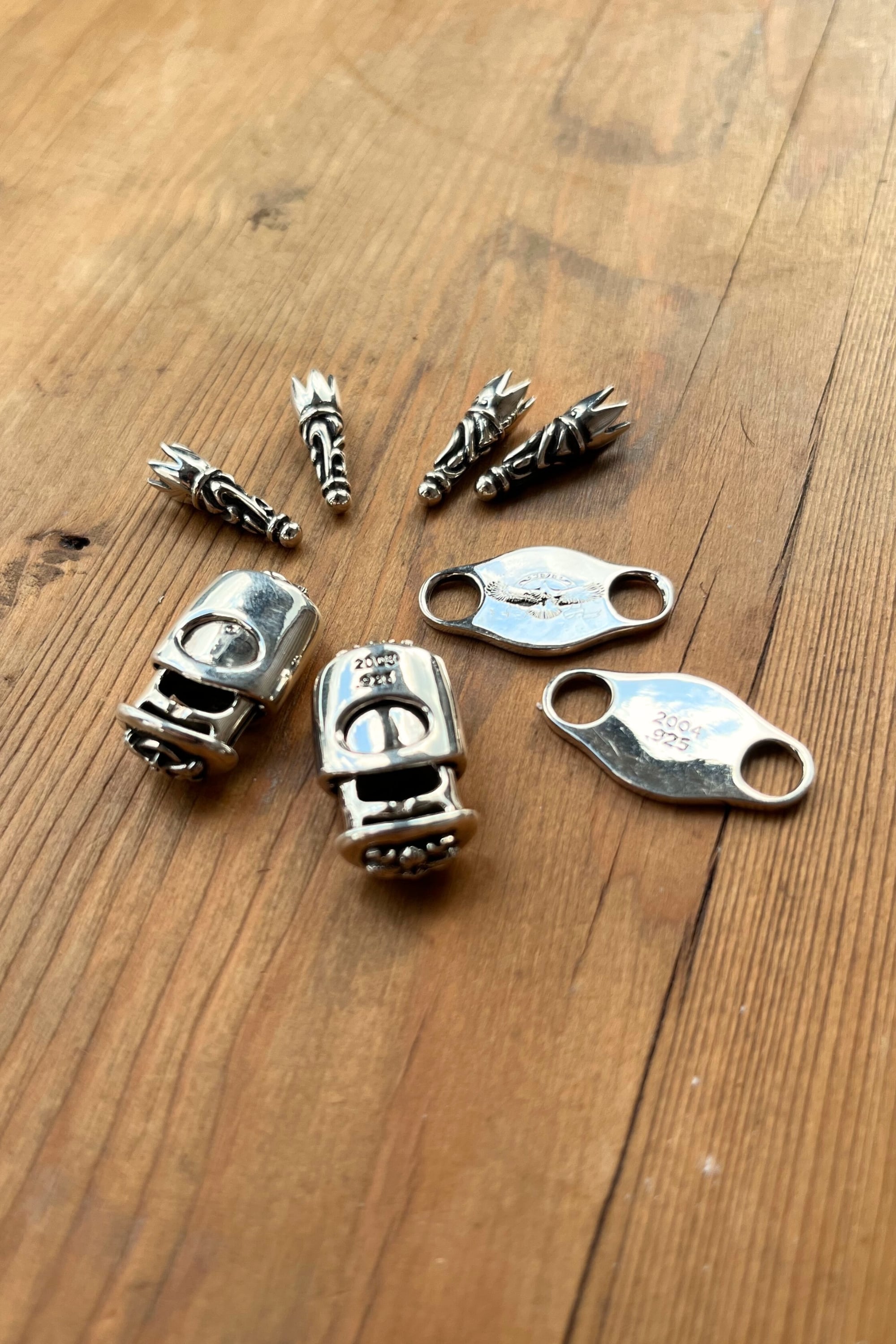 Silver925製 ボロチップ　アラベスク スクロールチップ　イブシ仕上げ Silver925製 ボロチップ アラベスク スクロール イブシ仕上げ いぶし