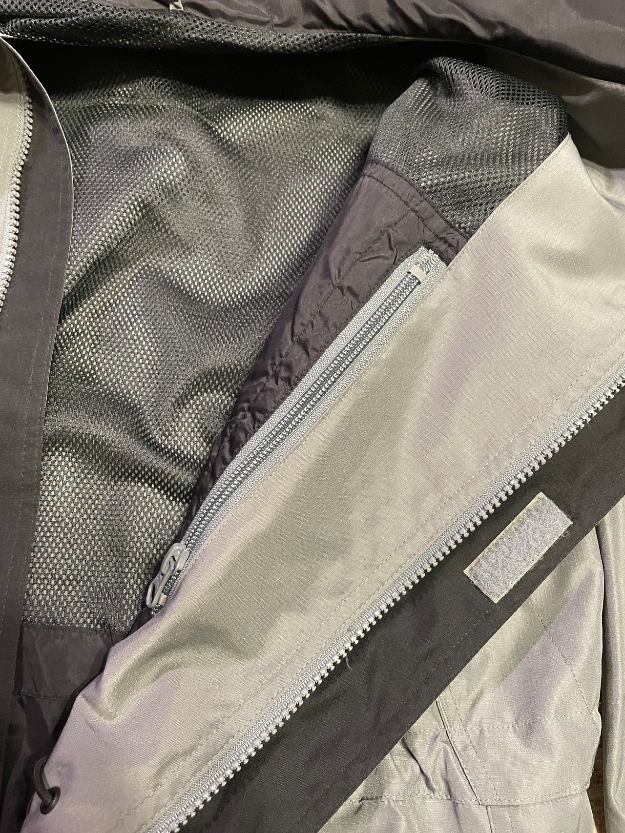 Colombia / shell jacket / mountain parka