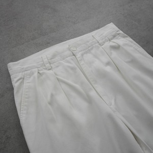 90s GUESS Two-pleat chino trousers "made in USA" [W31L28.5相当] 古着