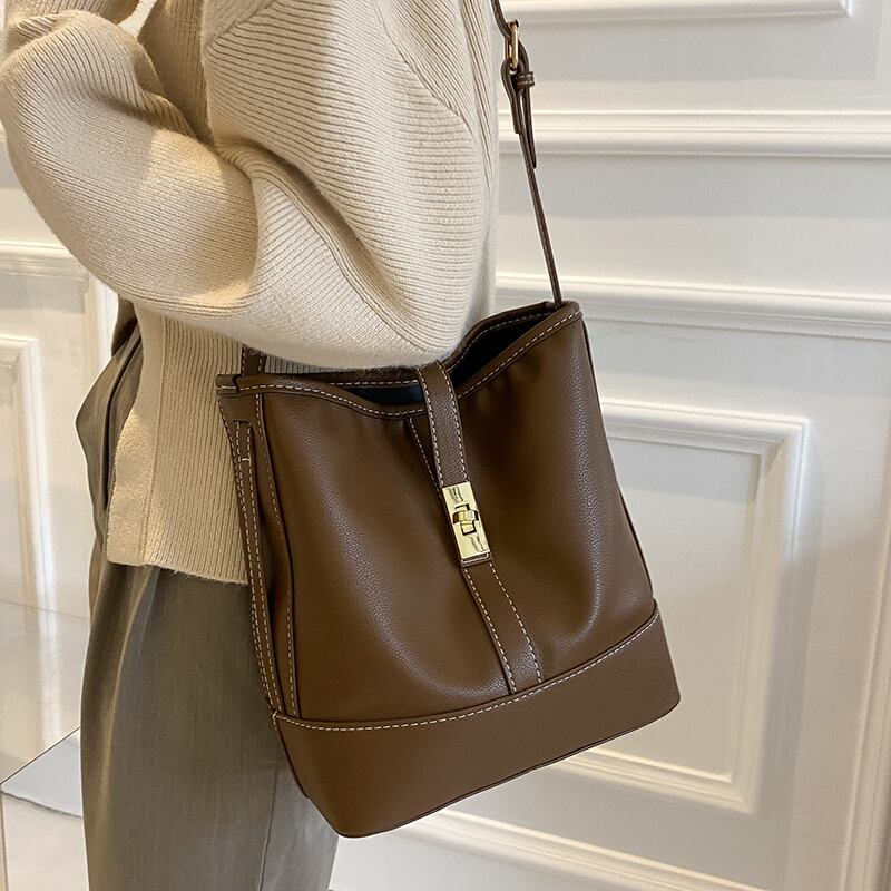 スタンダードオータム レトロ 秋物 メッセンジャーバッグ Tiancai_Wing_Bag8962300921