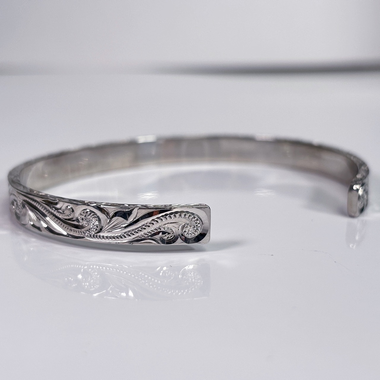 Heavyweight Hawaiian Bangle-plumeria-