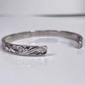 Heavyweight Hawaiian Bangle-plumeria-