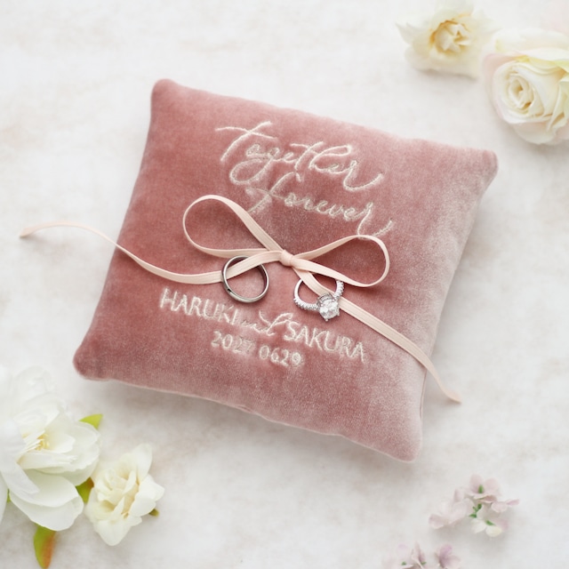 リングピロー（Peach）お名前・日付・刺繍名入れ / ギフトボックス付