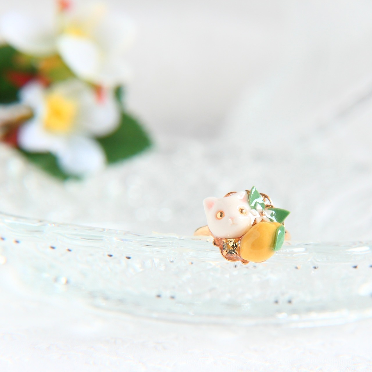 猫とレモンリング