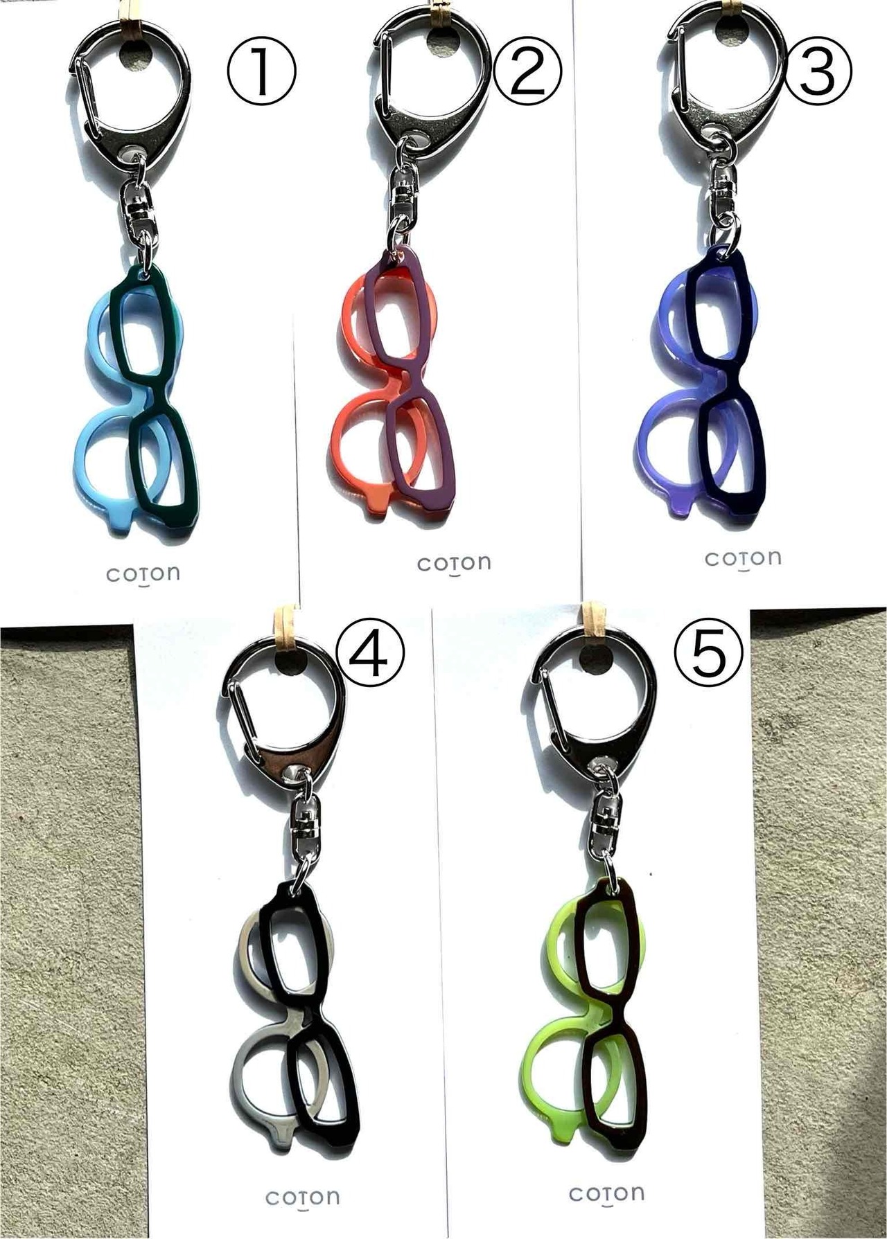 ★メガネキーホルダー（２個風）★　【メガネ産地福井～メガネ素材で作ったアクセサリー】