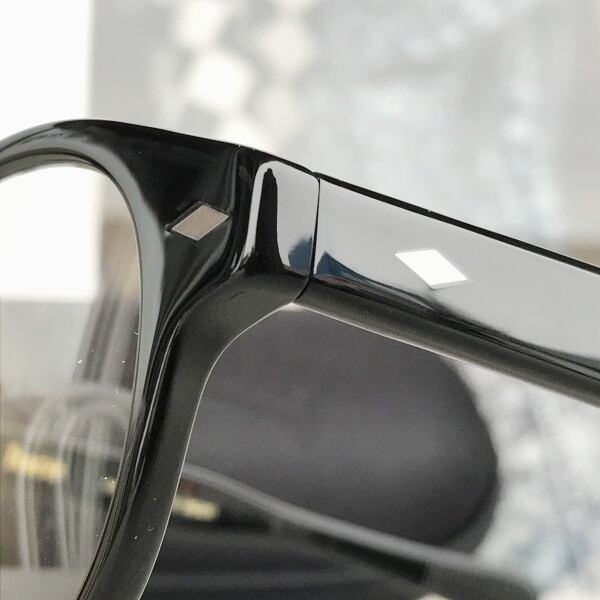 UNCROWD アンクラウド LUCEルーチェ Photochromic /調光レンズモデル