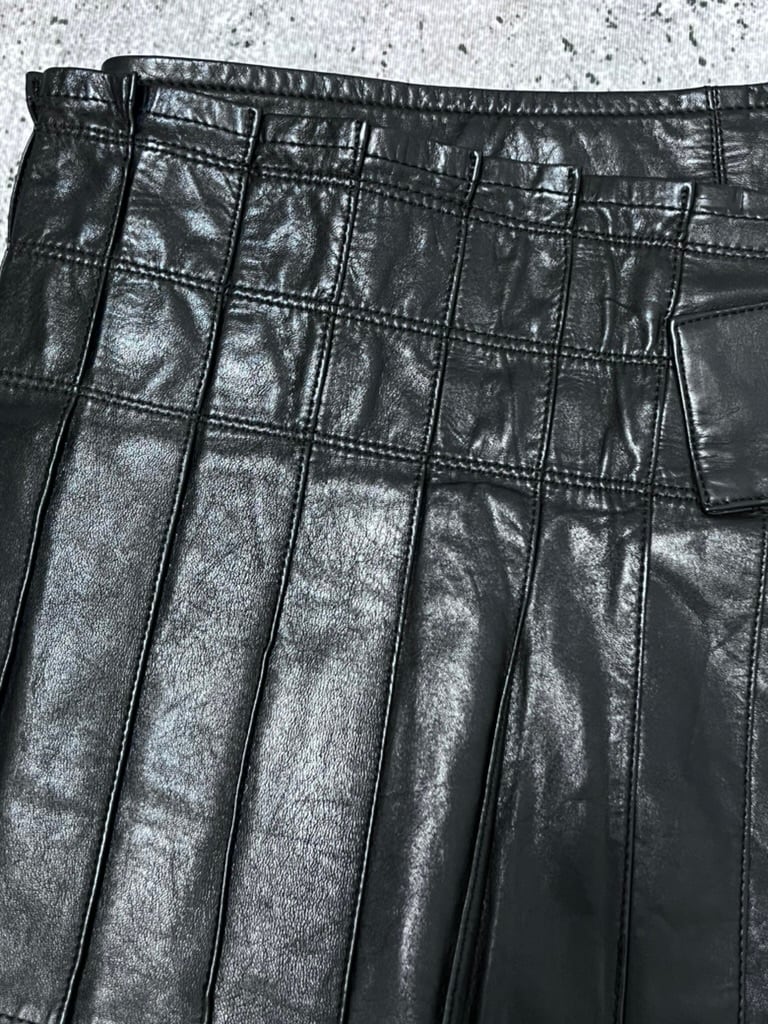 【LIMI feu】カウレザー ラップスカート LIMI feu】カウレザー ラップスカート | Enithéa