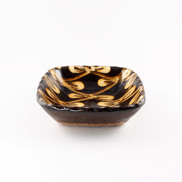 伊藤丈浩 スリップウェア 角鉢 リボン | PENCIL ONLINE SHOP