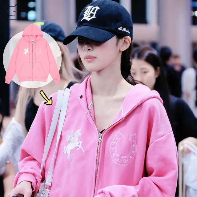 ★Hearts2Hearts ユハ 着用！【LUVISTRUE】EL UNICORN HOOD ZIP UP(PINK)