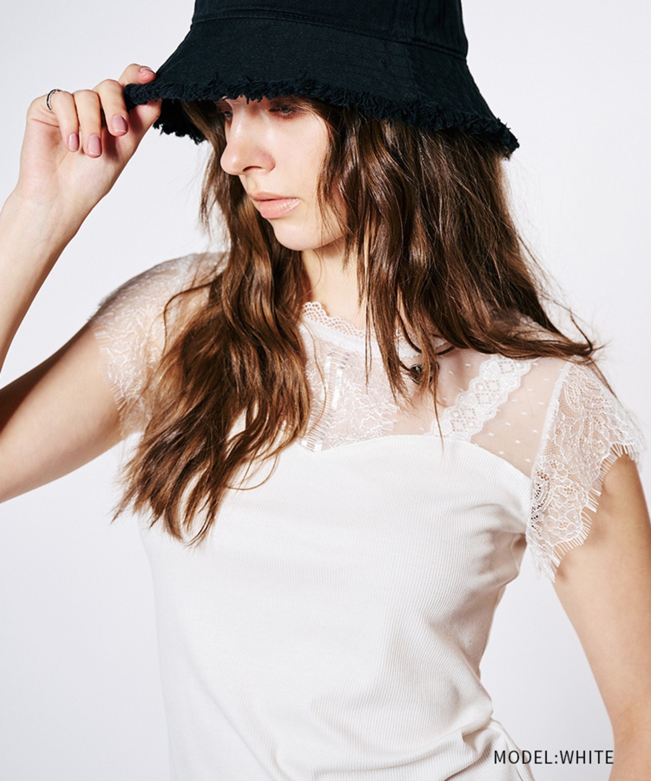 ハートロゴショルダーレースキャミTOPS (WHITE)　CQ-48112