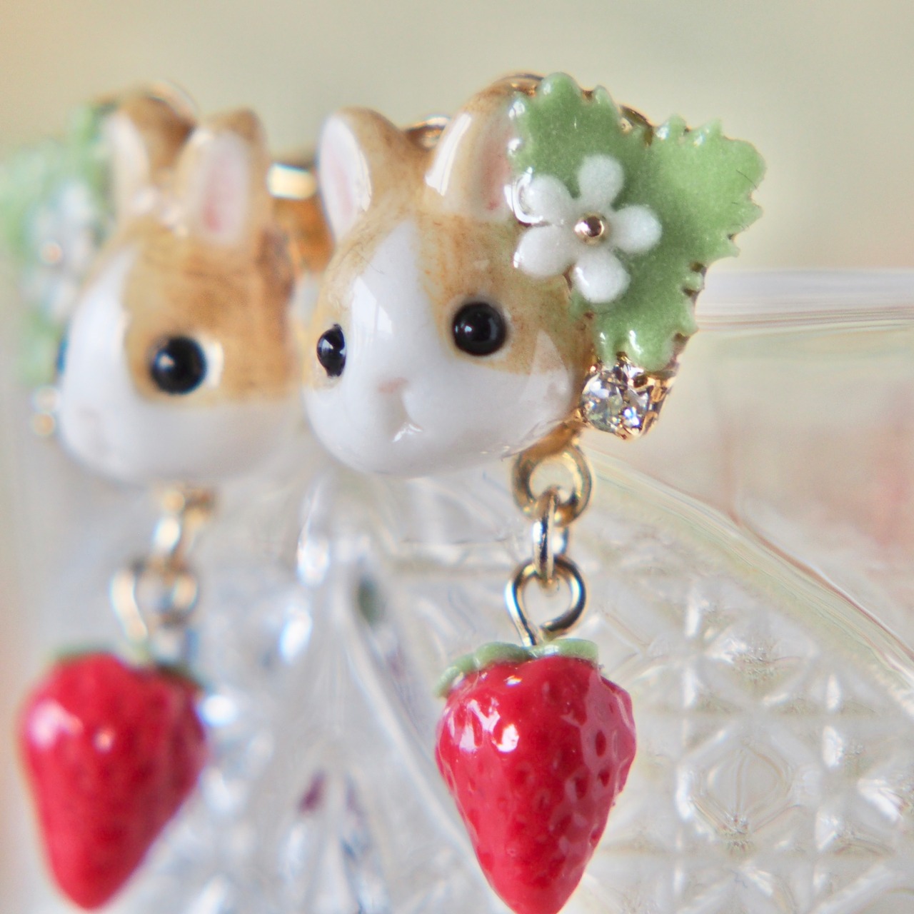 うさぎといちごピアス/イヤリング