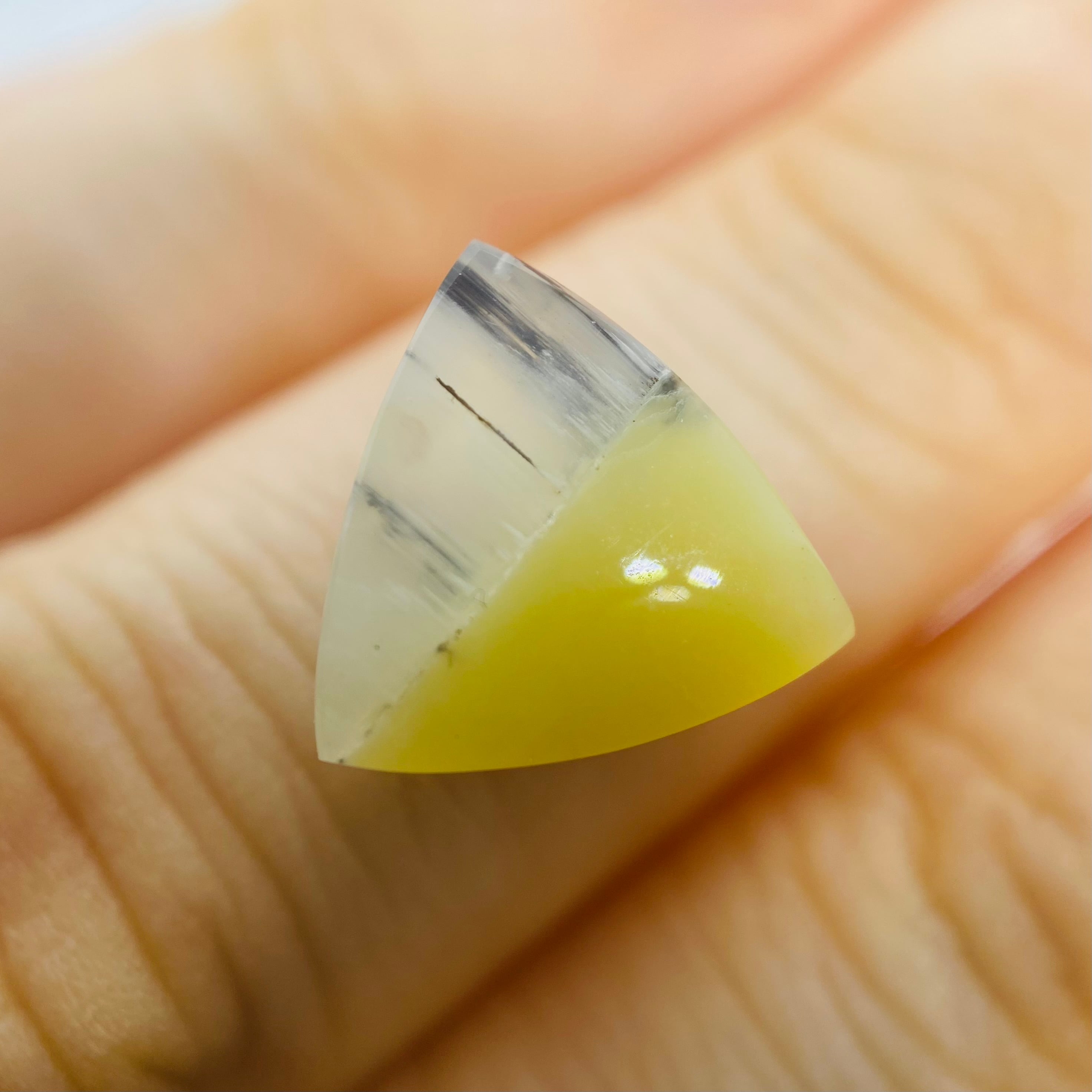 オシャレなバイカラーオパール