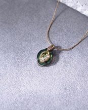 翠の宝石　-鈴蘭-　necklace