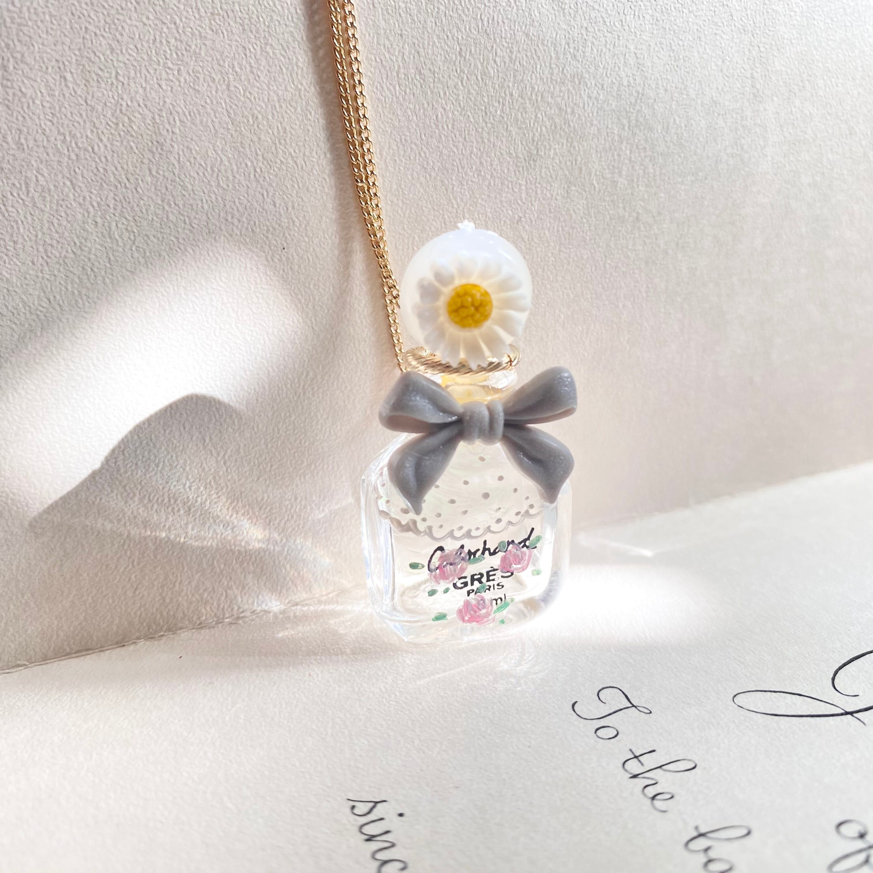 (リトルレディデージー)Hand painted perfume neckless ペイント香水瓶ネックレス