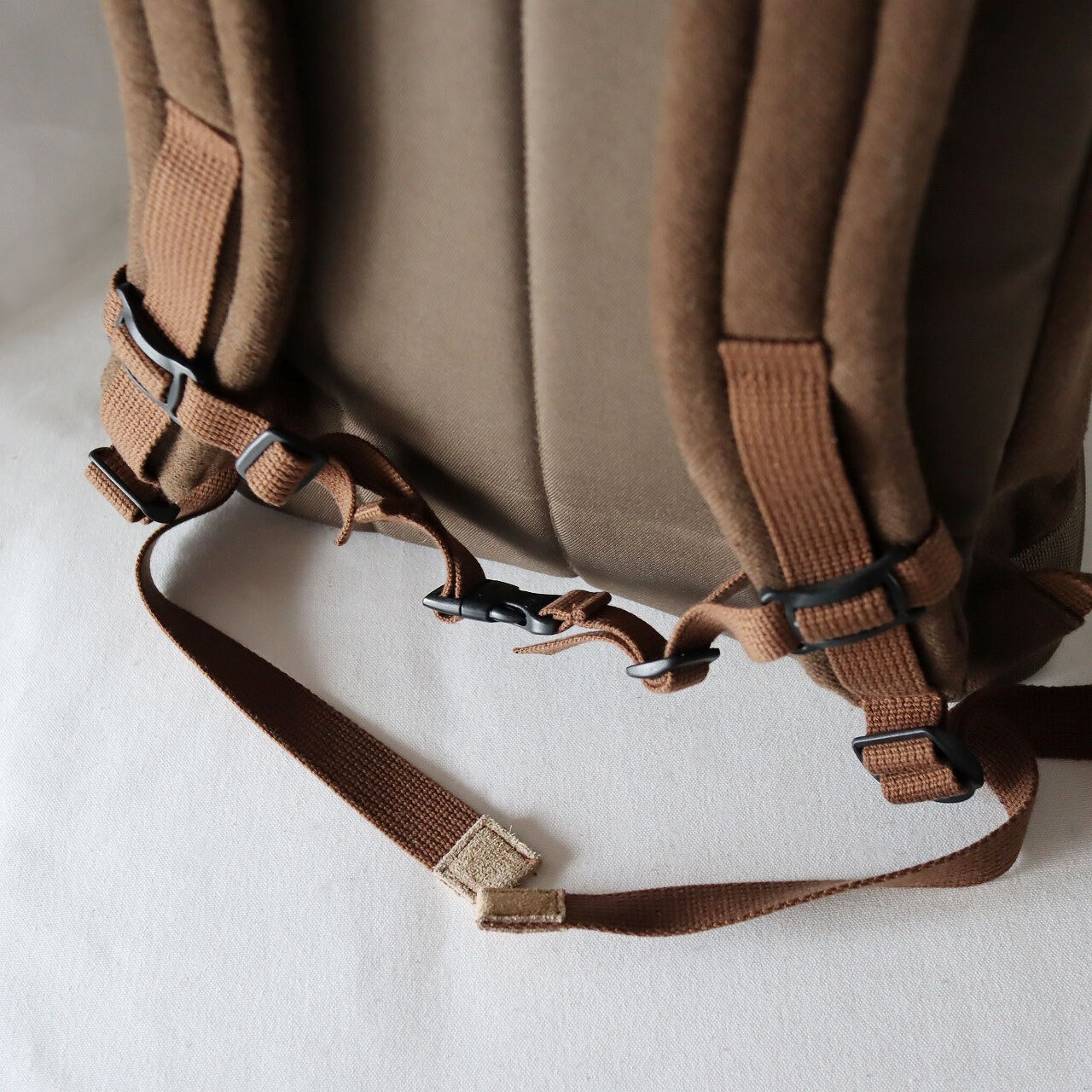 【Deadstock Item】バックパック / Top-flap Draw Backpack/ ブラウン×カーキブラウン・ボトム
