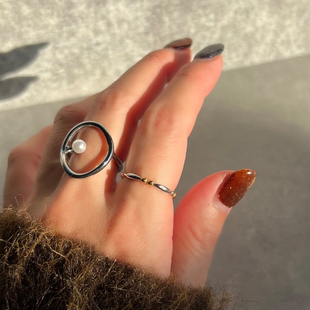 circle pearl ring