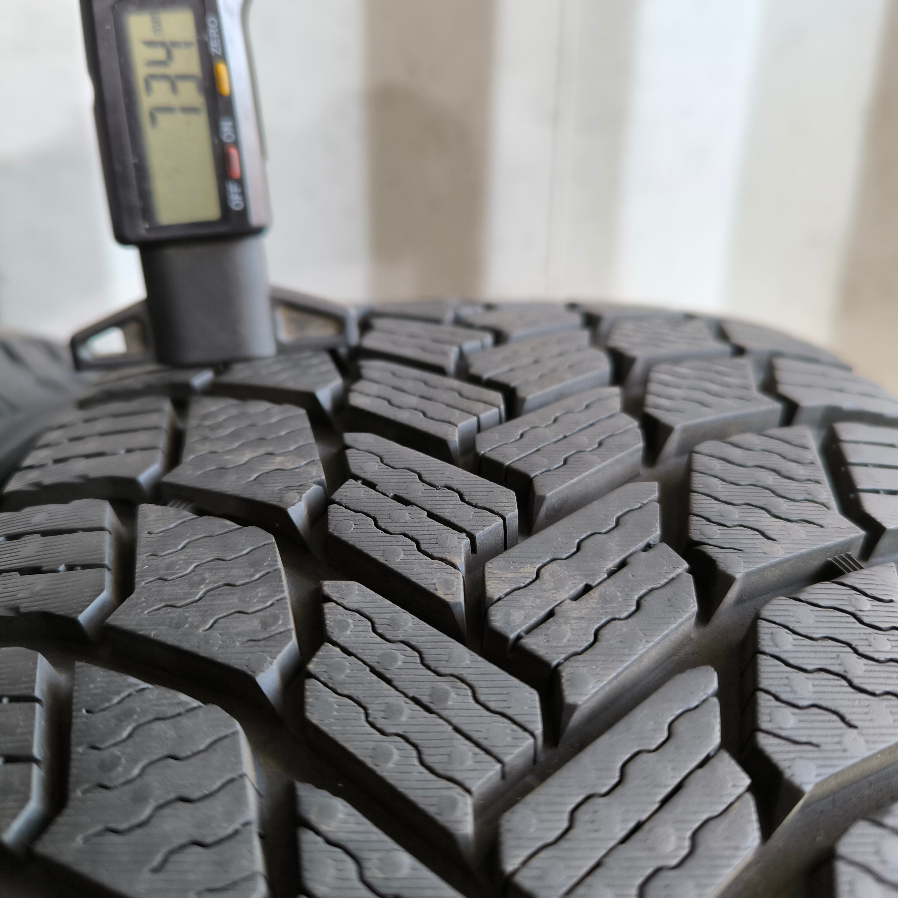 205/55R16 94H MICHELIN X-ICE SNOW ミシュランエックスアイススノー
