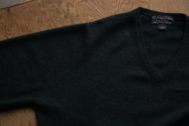 Utah/80-90's "Brooks Brothers" v-neck cashmere sweater/green