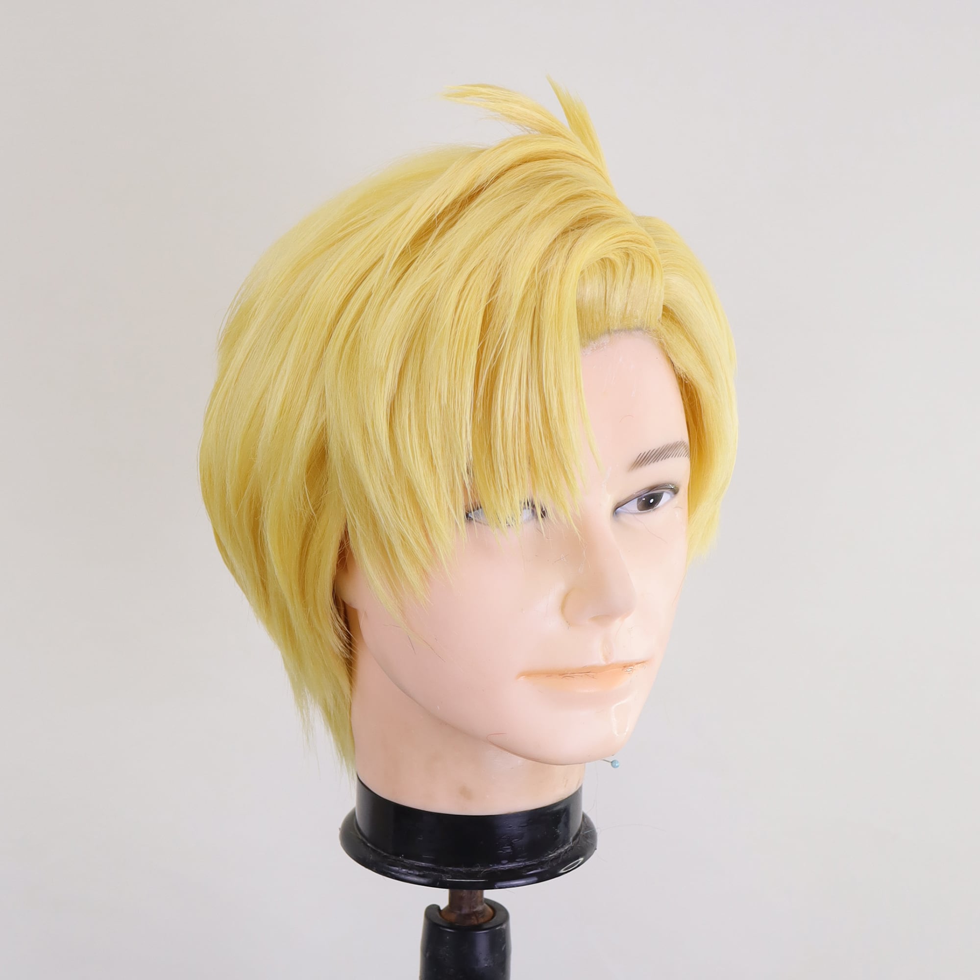 コスプレ耐熱ウィッグ オーダー キャラクター造形ウィッグ 前髪貼り