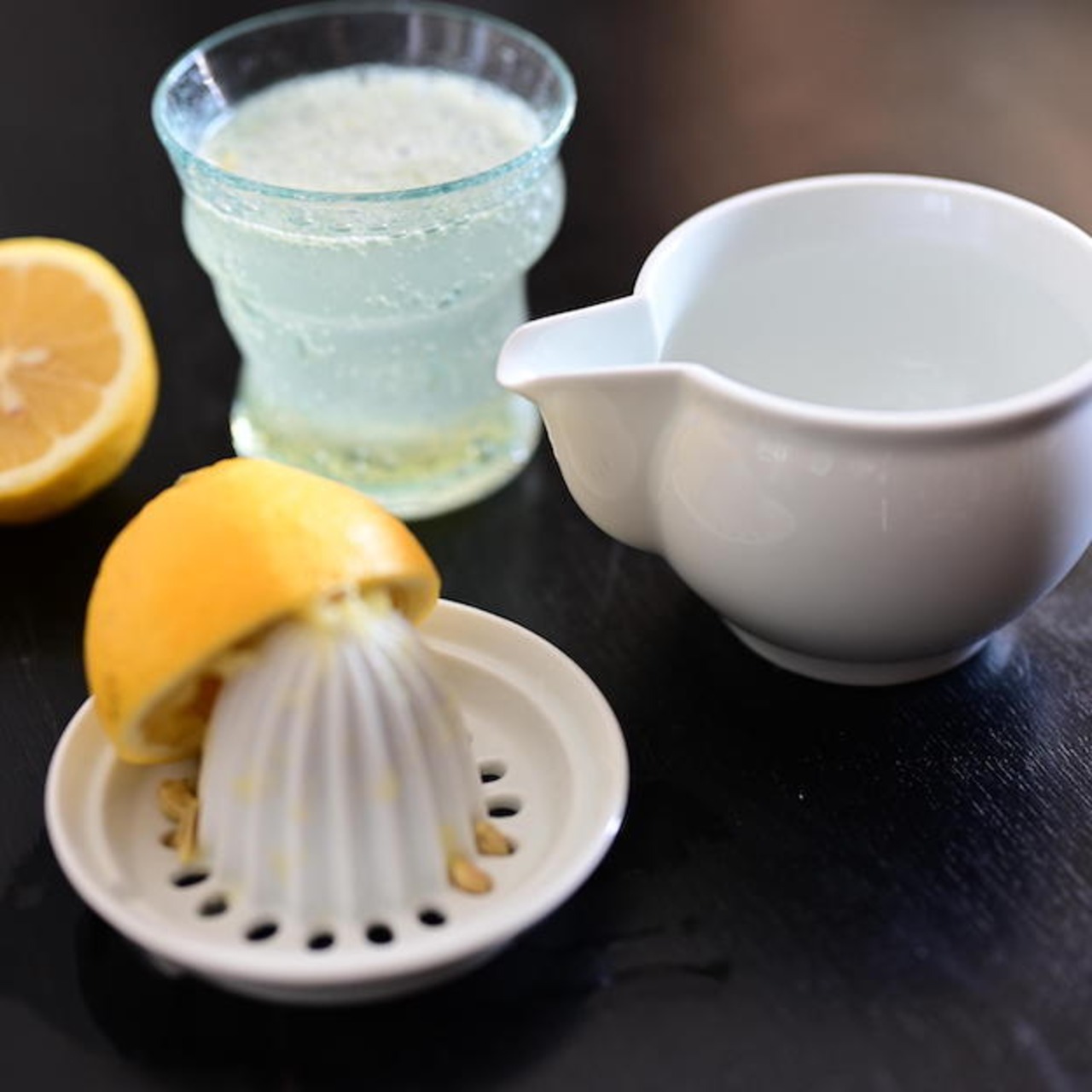 東屋　ジューサー［4573503821329］