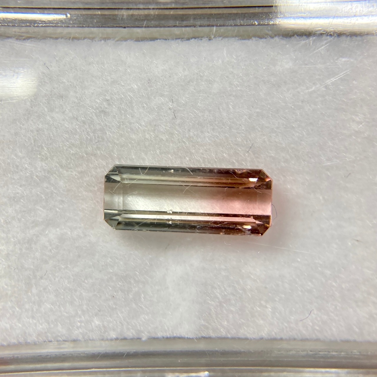 淡いカラー　バイカラートルマリン No.1 約1.65ct